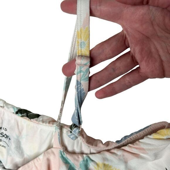 Torrid super‎ Soft Knit Floral cold shoulder size 00 NWT - Picture 12 of 14